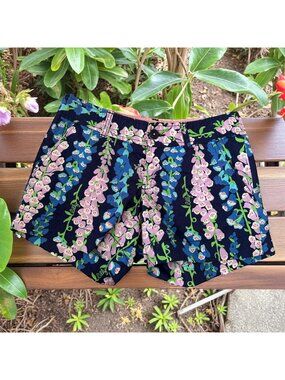 LILLY PULITZER Floral Navy Blue Shorts Size 0